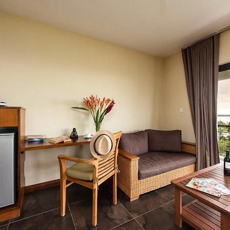 Happy Days Guest House Le Morne Bagian luar foto