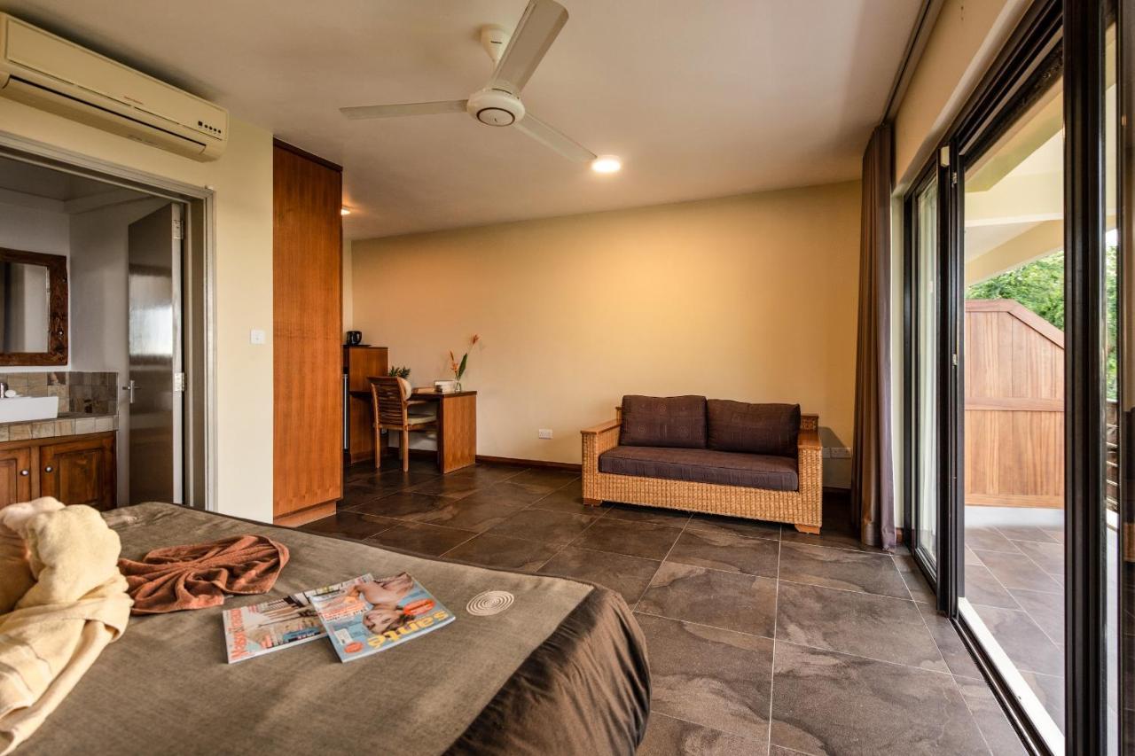 Happy Days Guest House Le Morne Bagian luar foto