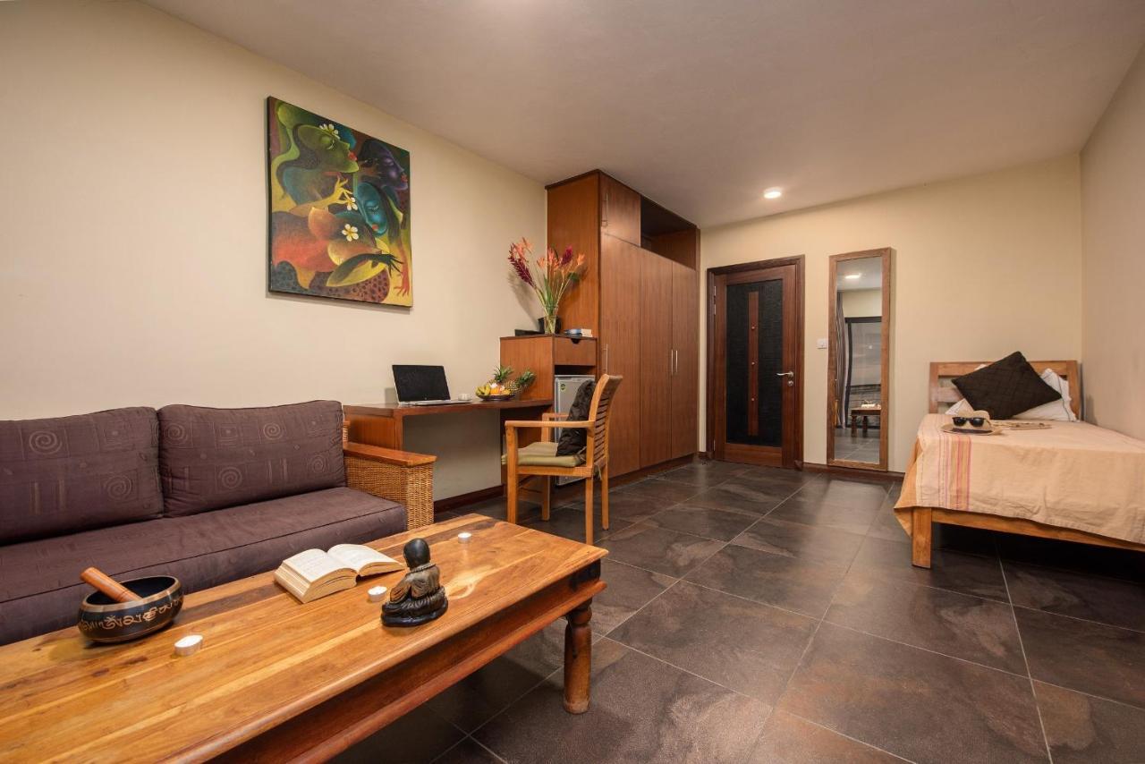 Happy Days Guest House Le Morne Bagian luar foto