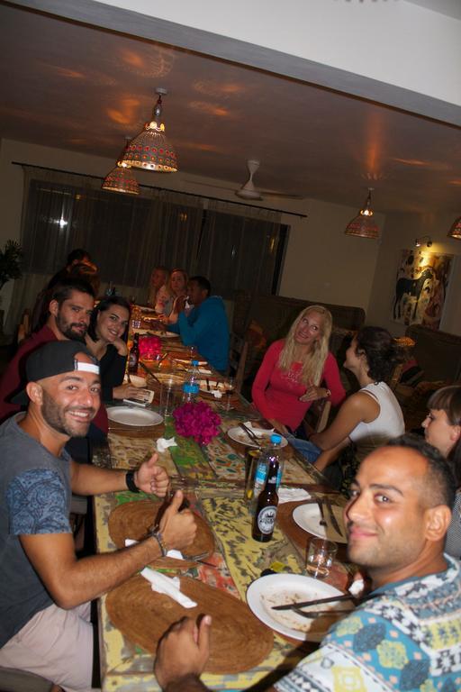 Happy Days Guest House Le Morne Bagian luar foto