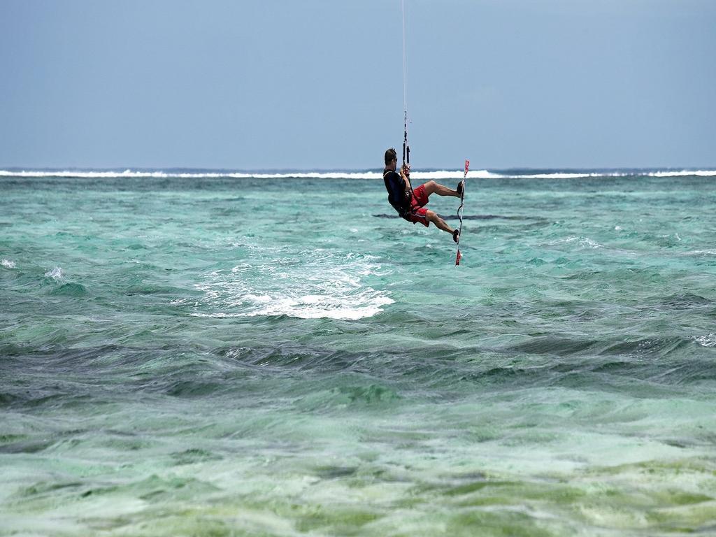 Happy Days Guest House Le Morne Bagian luar foto